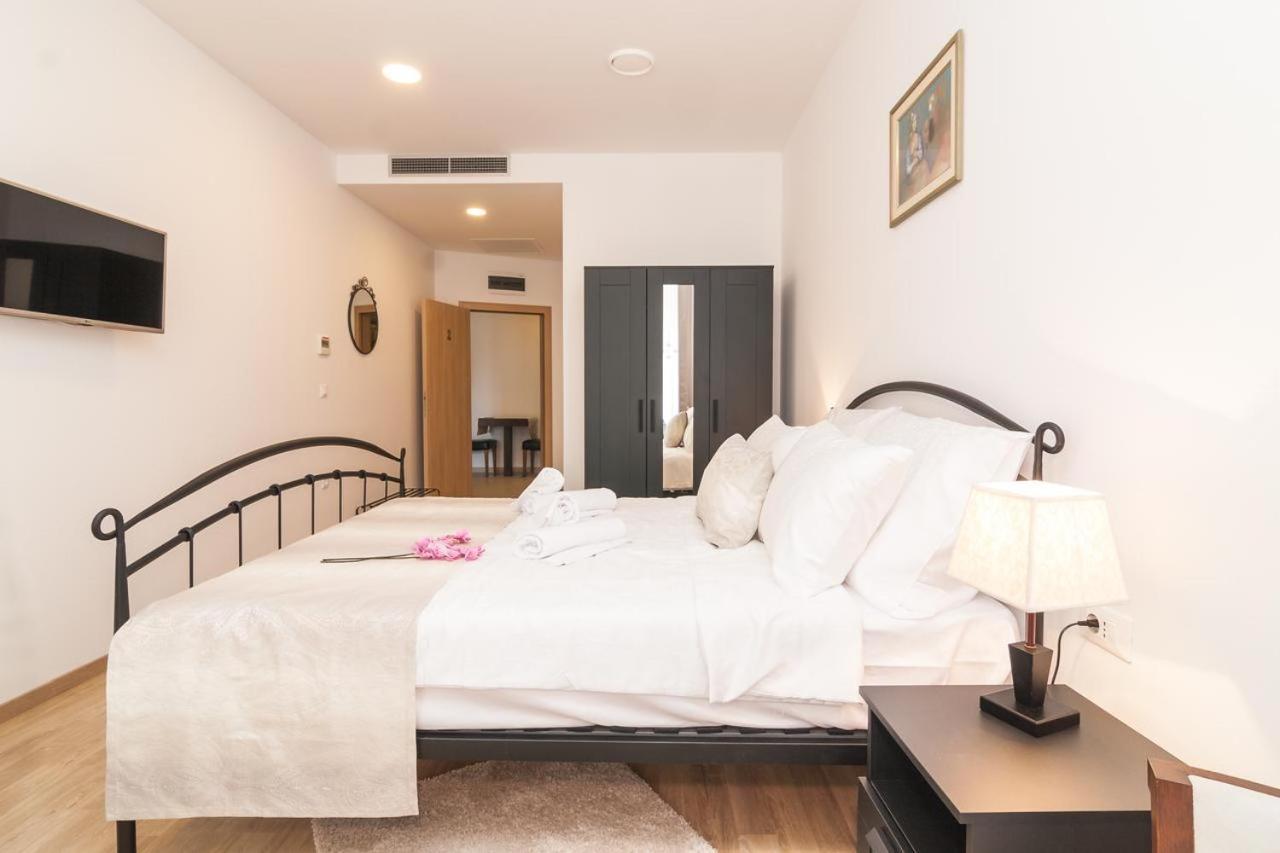 Gjestgiverier Via Domus 4*
